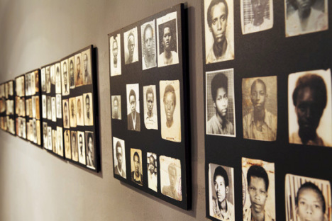 Photos de la salle d'exposition, au Mémorial du Génocide, à Kigali (Rwanda)